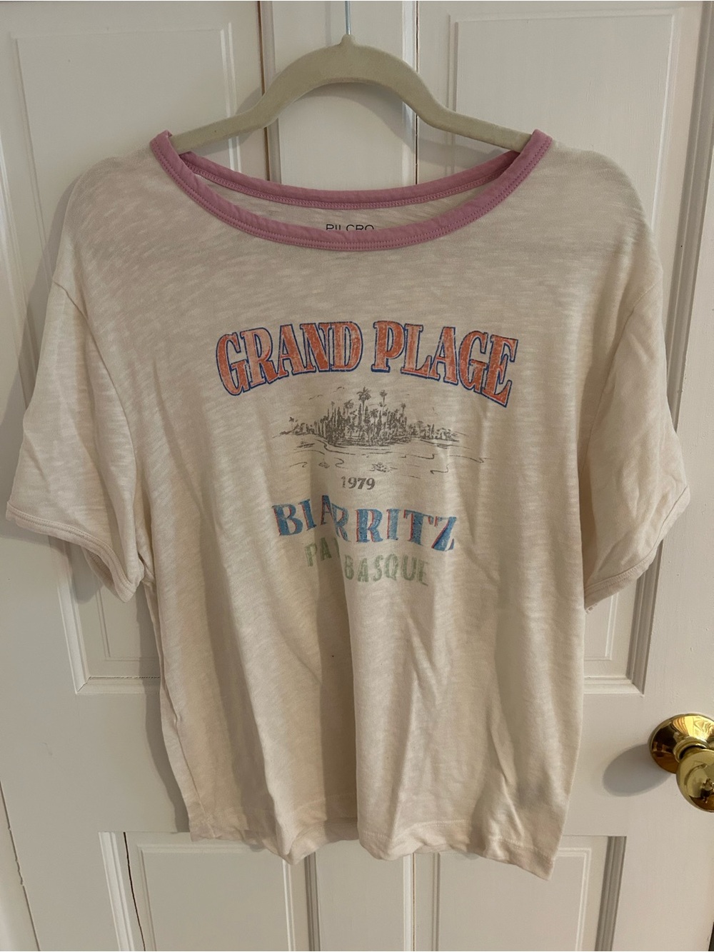 ANTHROPOLOGIE Pilcro Cream Short-Sleeve Graphic Tee with Pink Trim